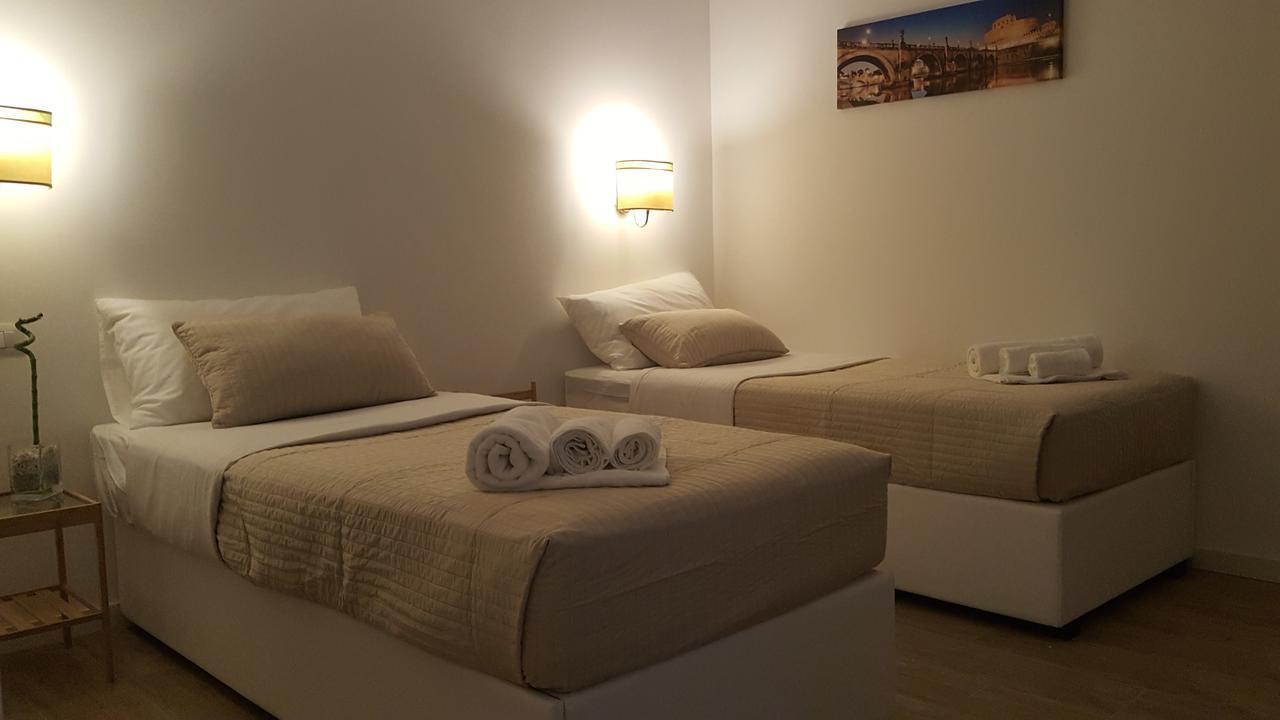 Bed and Breakfast Alloggio Turistico Al Colosseo Rom Exterior foto