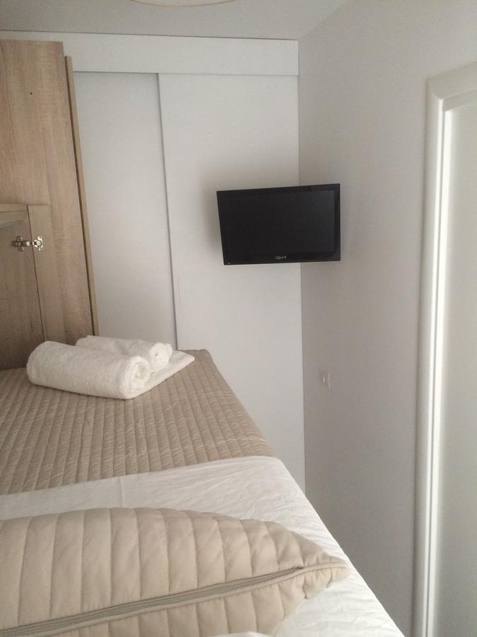 Bed and Breakfast Alloggio Turistico Al Colosseo Rom Exterior foto